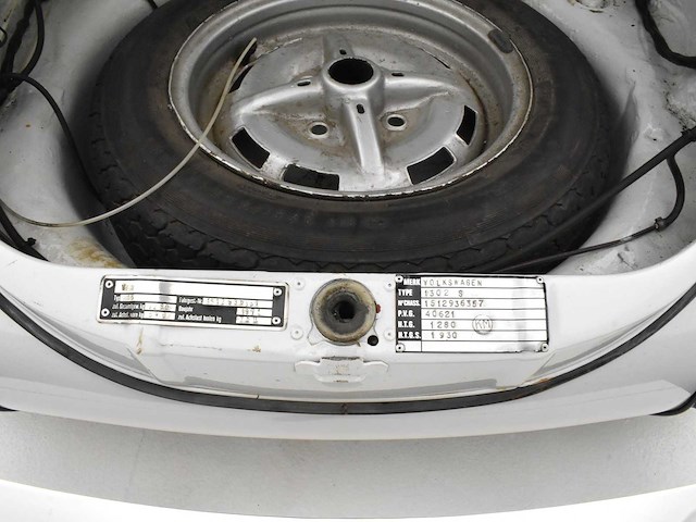 Volkswagen kever cabrio 1302s - afbeelding 24 van  57