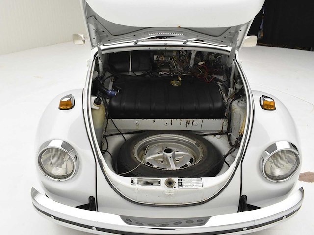 Volkswagen kever cabrio 1302s - afbeelding 25 van  57