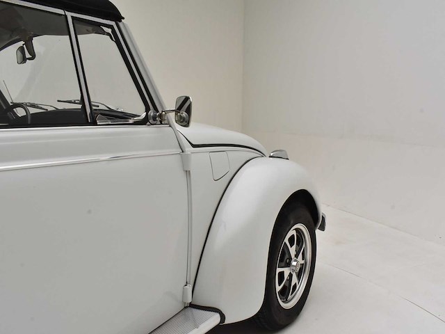 Volkswagen kever cabrio 1302s - afbeelding 14 van  57