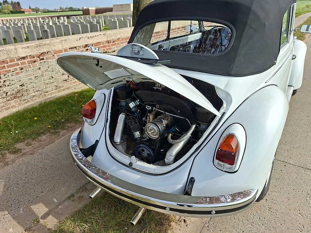 Volkswagen kever cabrio 1302s - afbeelding 16 van  38