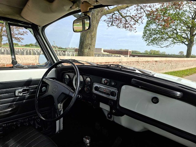 Volkswagen kever cabrio 1302s - afbeelding 21 van  38