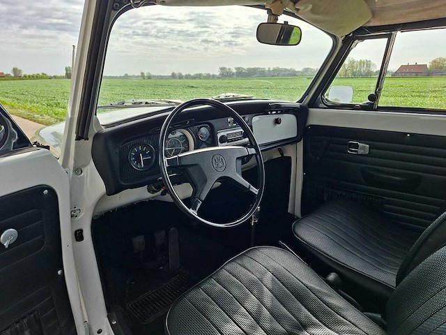 Volkswagen kever cabrio 1302s - afbeelding 24 van  38