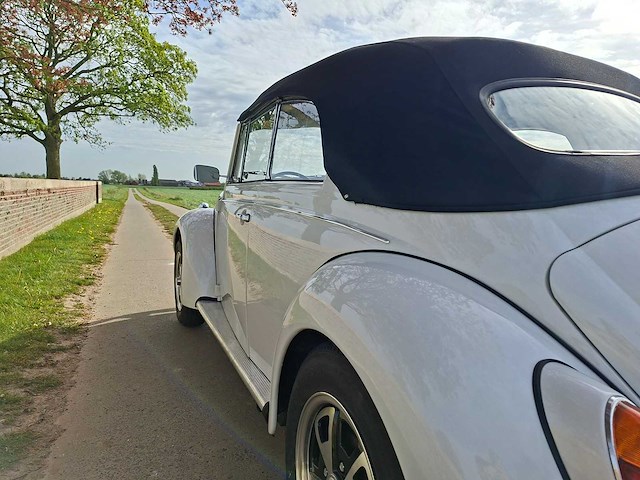 Volkswagen kever cabrio 1302s - afbeelding 10 van  50