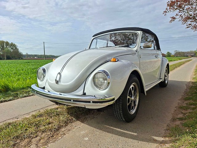 Volkswagen kever cabrio 1302s - afbeelding 1 van  50