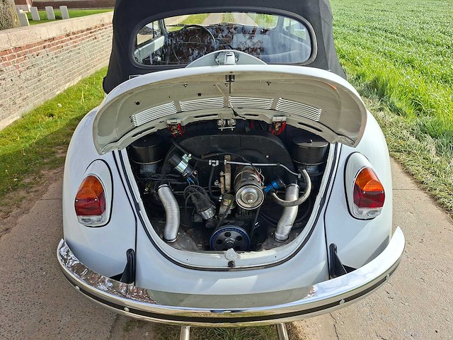 Volkswagen kever cabrio 1302s - afbeelding 15 van  50