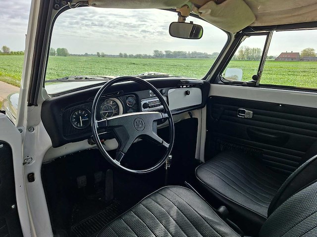 Volkswagen kever cabrio 1302s - afbeelding 25 van  50