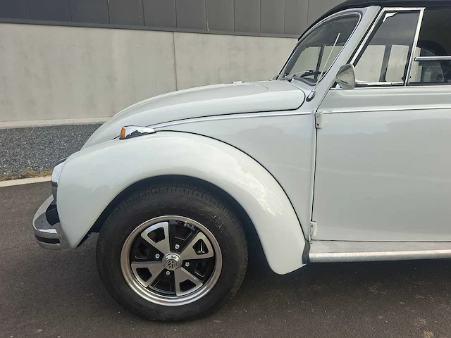 Volkswagen kever cabrio 1302s - afbeelding 17 van  43