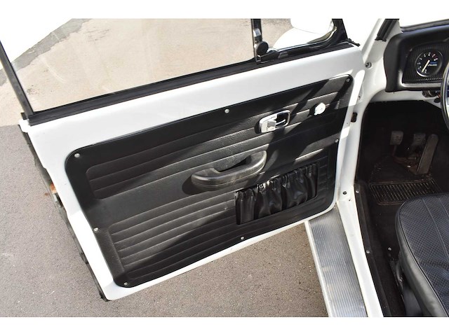 Volkswagen kever cabrio - afbeelding 15 van  50