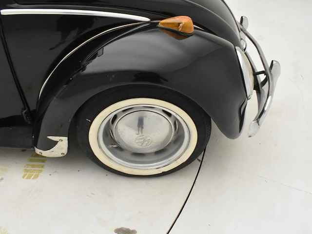 Volkswagen kever limousine - afbeelding 30 van  47