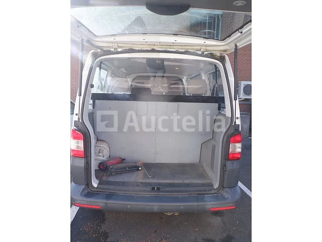 Volkswagen kombi (2013-279,327 km) - afbeelding 18 van  61