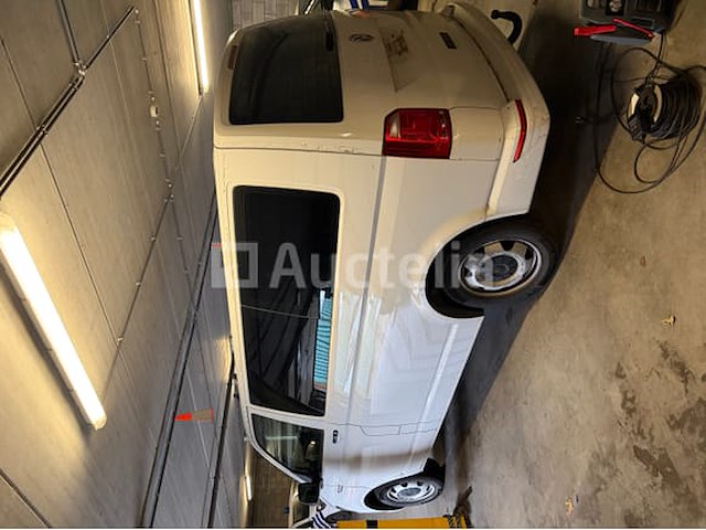 Volkswagen kombi bestelwagen (2020-256,267 km-vin:wv2zzz7hzkx029664) - afbeelding 18 van  21