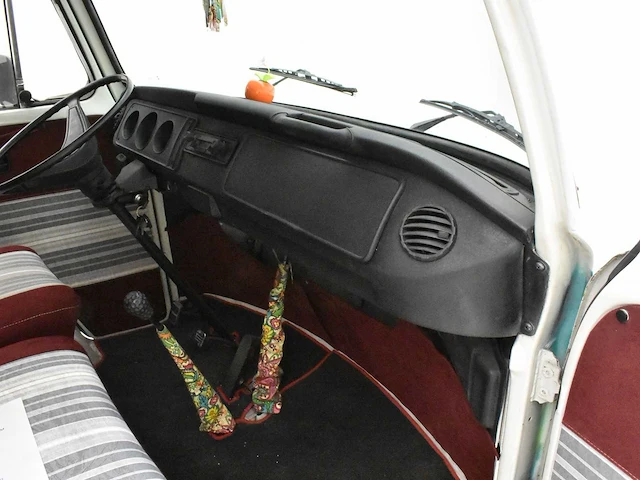 Volkswagen kombi t2 hippie bus ***no reserve*** - afbeelding 37 van  48