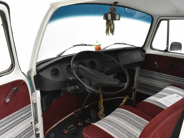Volkswagen kombi t2 hippie bus ***no reserve*** - afbeelding 48 van  48