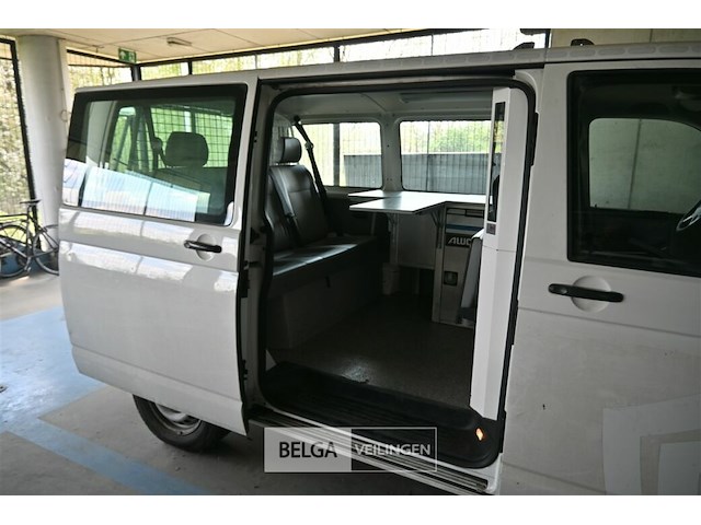 Volkswagen kombi - afbeelding 15 van  24