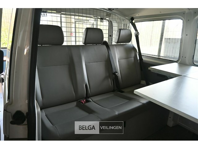 Volkswagen kombi - afbeelding 16 van  24