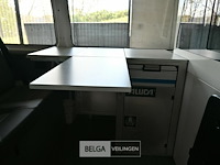 Volkswagen kombi - afbeelding 17 van  24