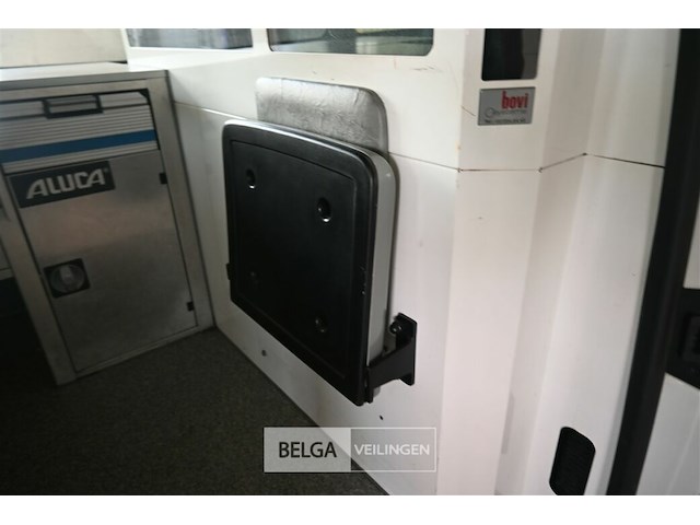 Volkswagen kombi - afbeelding 18 van  24