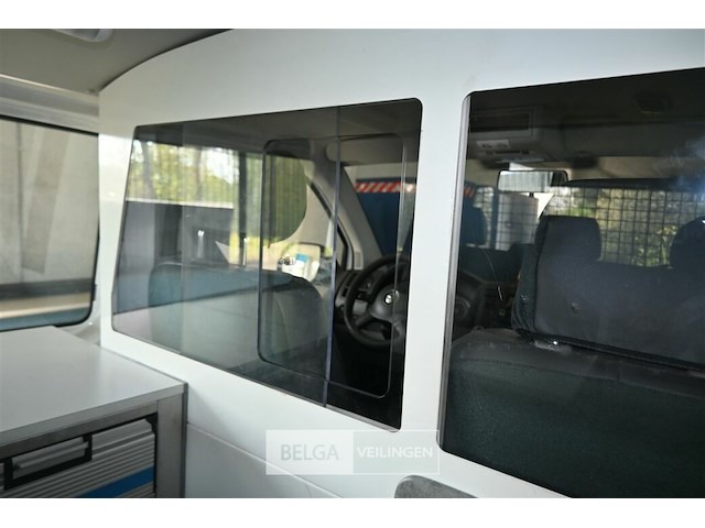 Volkswagen kombi - afbeelding 20 van  24