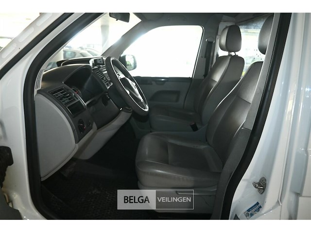 Volkswagen kombi - afbeelding 2 van  27