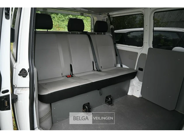 Volkswagen kombi - afbeelding 18 van  23