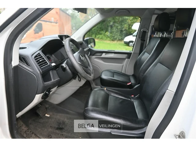Volkswagen kombi - afbeelding 20 van  23