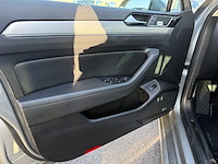 Volkswagen passat berline r-line surequipee 150 at, 2016 - afbeelding 30 van  32