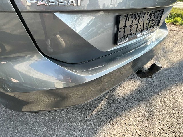Volkswagen passat personenauto - afbeelding 13 van  25