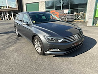 Volkswagen passat personenauto - afbeelding 23 van  25