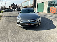 Volkswagen passat personenauto - afbeelding 24 van  25