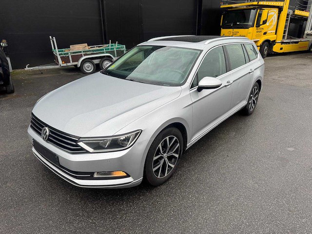 Volkswagen passat stationwagen - afbeelding 1 van  12