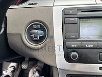 Volkswagen passat sw 2.0 tdi highline, 2006 - afbeelding 15 van  38