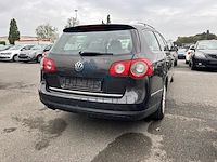 Volkswagen passat sw 2.0 tdi highline, 2006 - afbeelding 34 van  38