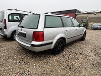 Volkswagen passsat - afbeelding 7 van  11