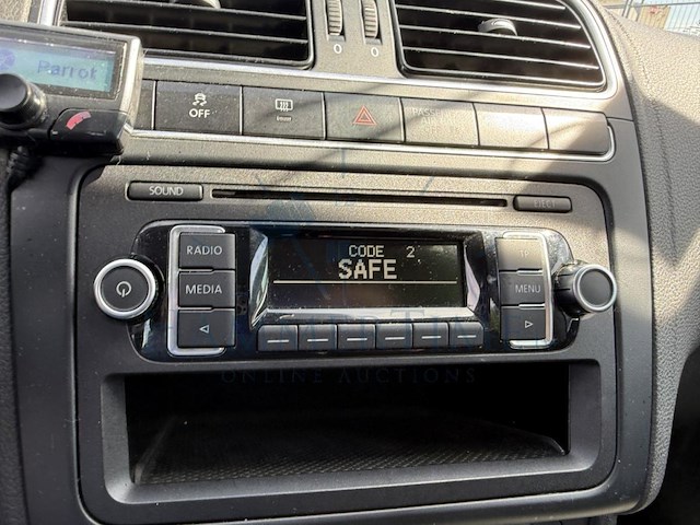 Volkswagen polo 1 2 cr tdi comfortline dpf, 2013 - afbeelding 4 van  32