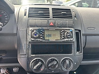 Volkswagen polo 1 2i 12v base, 2002 - afbeelding 8 van  40
