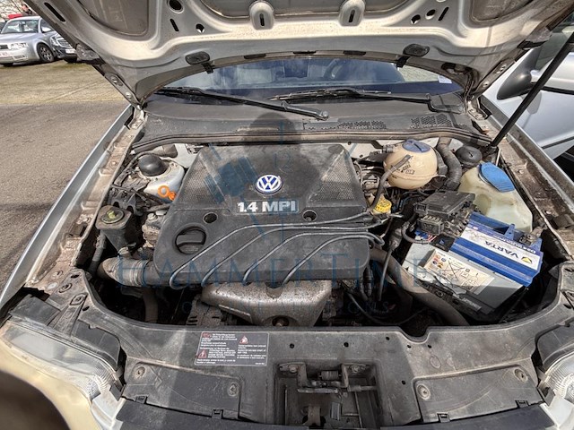 Volkswagen polo 1 2i trendline, 2000 - afbeelding 15 van  30