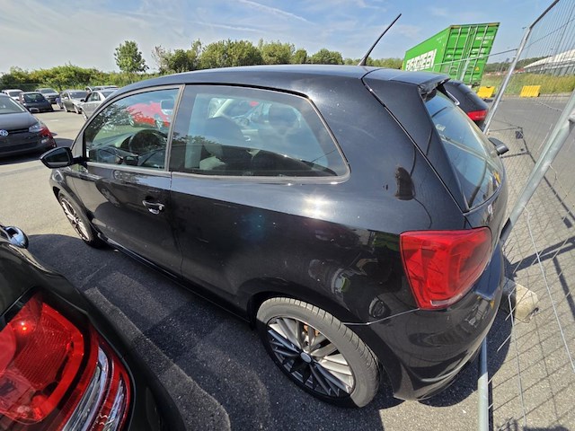 Volkswagen polo 1.2 cr tdi bluemotion dpf 87g 75, 2010 - afbeelding 22 van  26