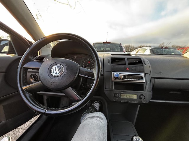Volkswagen polo 1.2i 12v base, 2004 - afbeelding 2 van  36