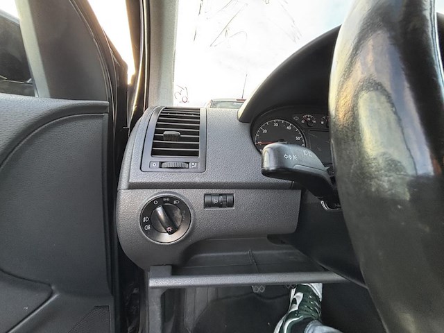 Volkswagen polo 1.2i 12v base, 2004 - afbeelding 8 van  36