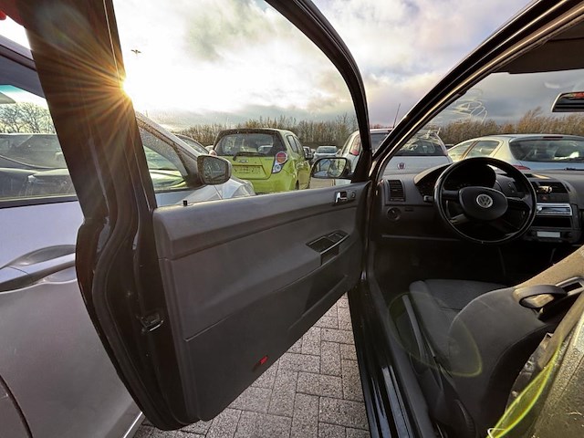 Volkswagen polo 1.2i 12v base, 2004 - afbeelding 34 van  36