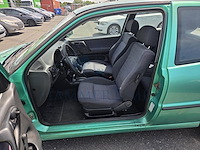 Volkswagen polo 1.2i 12v base 65, 1997 - afbeelding 2 van  45