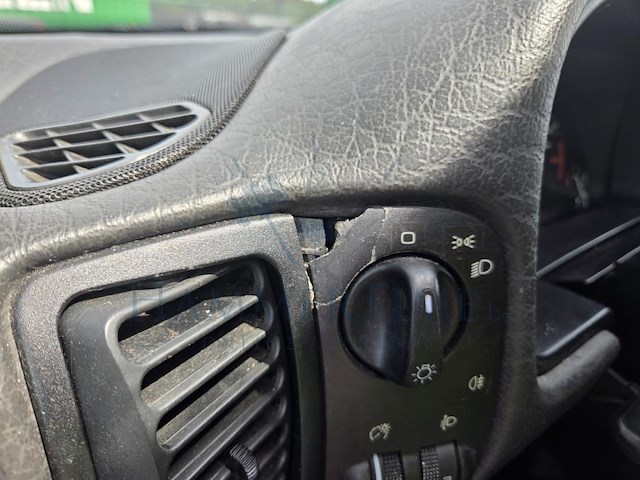 Volkswagen polo 1.2i 12v base 65, 1997 - afbeelding 21 van  45