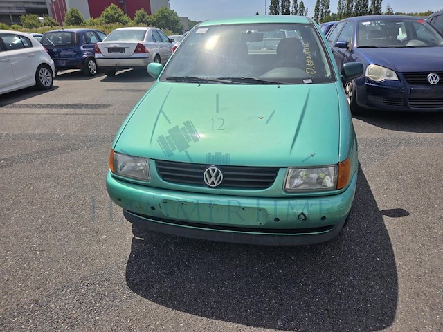 Volkswagen polo 1.2i 12v base 65, 1997 - afbeelding 12 van  45