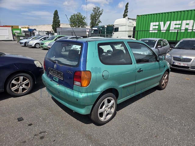 Volkswagen polo 1.2i 12v base 65, 1997 - afbeelding 41 van  45