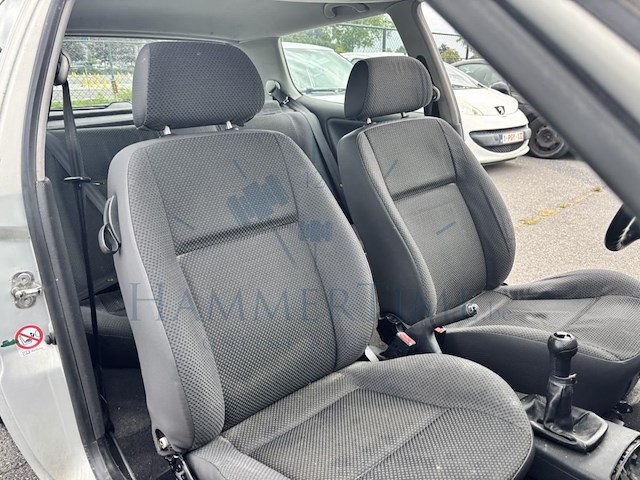 Volkswagen polo 1.2i trendline, 2000 - afbeelding 17 van  40