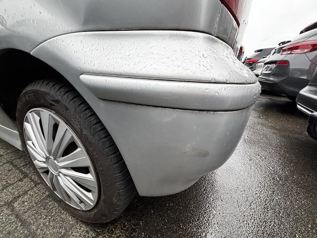 Volkswagen polo 1.4i 16v comfortline 75 at, 2000 - afbeelding 19 van  29