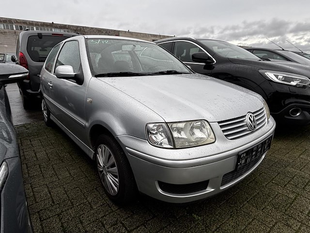 Volkswagen polo 1.4i 16v comfortline 75 at, 2000 - afbeelding 23 van  29