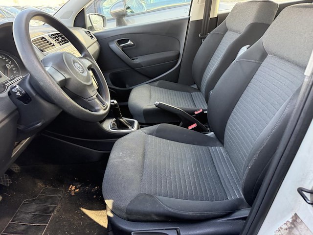 Volkswagen polo 1.6 cr tdi comfortline dpf, 2010 - afbeelding 24 van  26