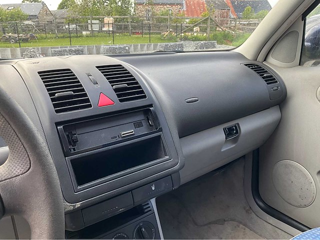 Volkswagen polo 6n2 auto 2001 - afbeelding 7 van  35