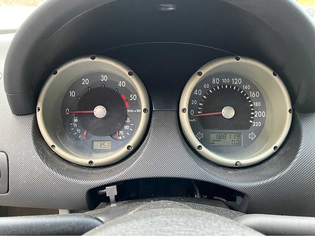 Volkswagen polo 6n2 auto 2001 - afbeelding 6 van  35